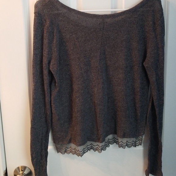 Top - Picture 3 of 5